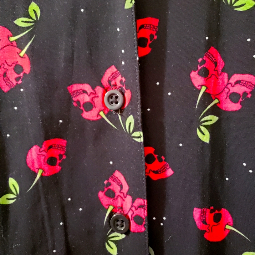 Torrid Cherry Skull Short Sleeve Button Up